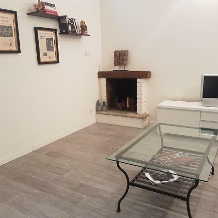 La Casa Degli Artisti Appartement Como Buitenkant foto
