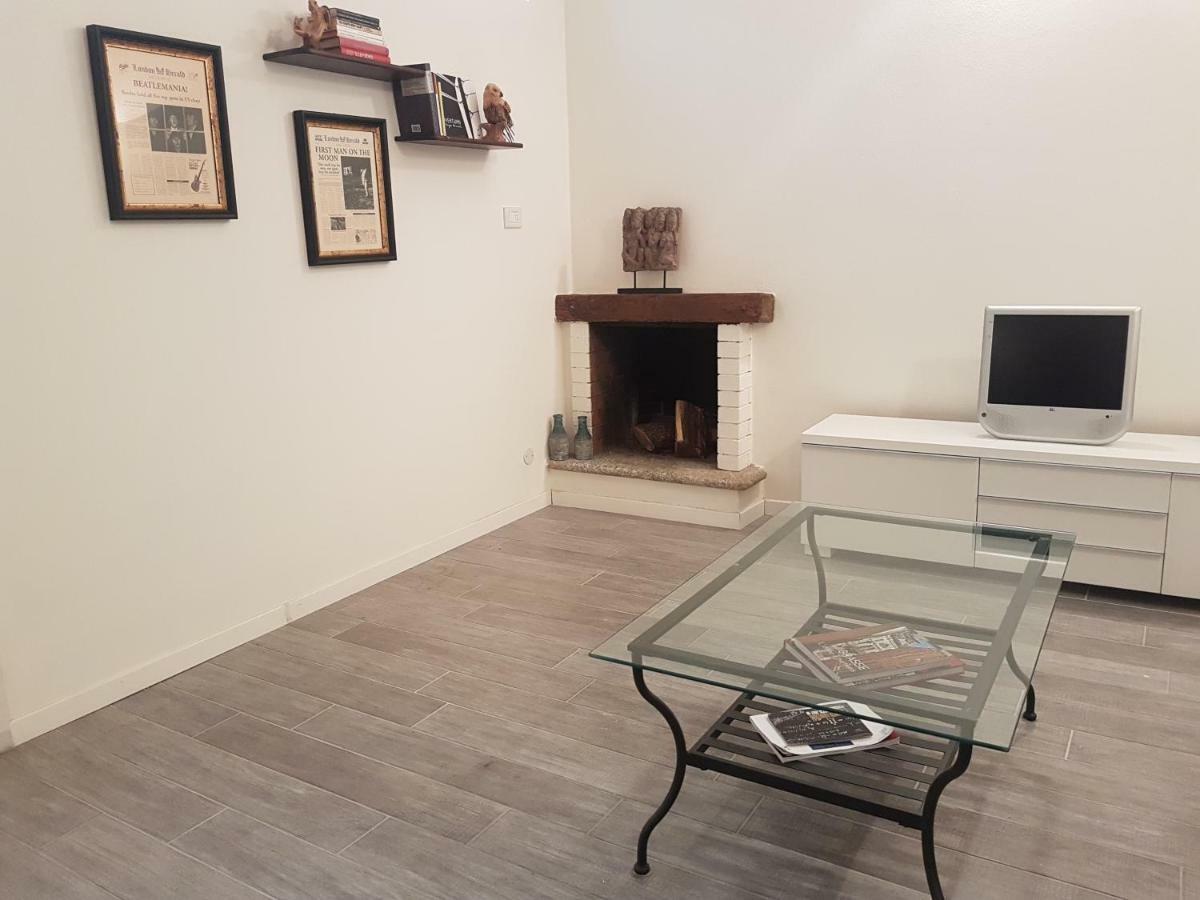 La Casa Degli Artisti Appartement Como Buitenkant foto