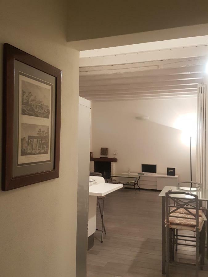 La Casa Degli Artisti Appartement Como Buitenkant foto